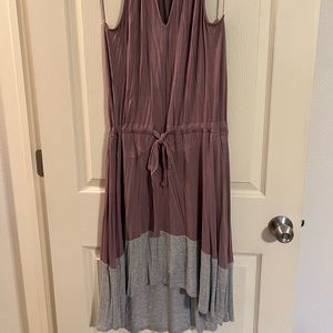 Adorable hi low two toned dress